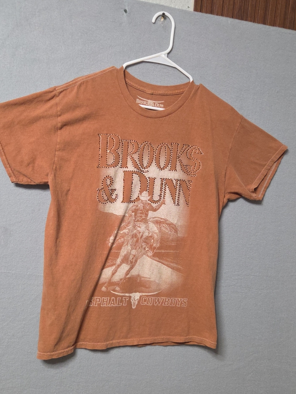 Men's Brooks & Dunn Asphalt Cowboys Graphic T-Shirt Brown Size Medium